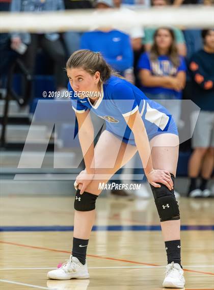 Thumbnail 2 in Bakersfield Christian vs. Stockdale (CIF-CS D2 Final) photogallery.