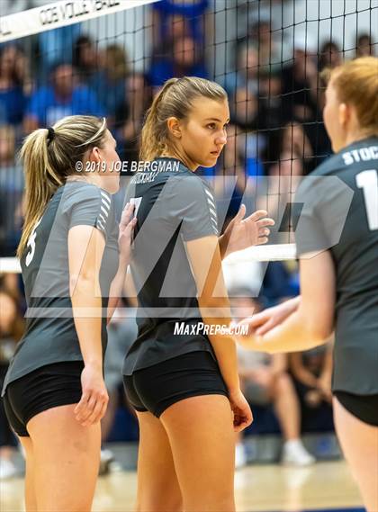 Thumbnail 2 in Bakersfield Christian vs. Stockdale (CIF-CS D2 Final) photogallery.