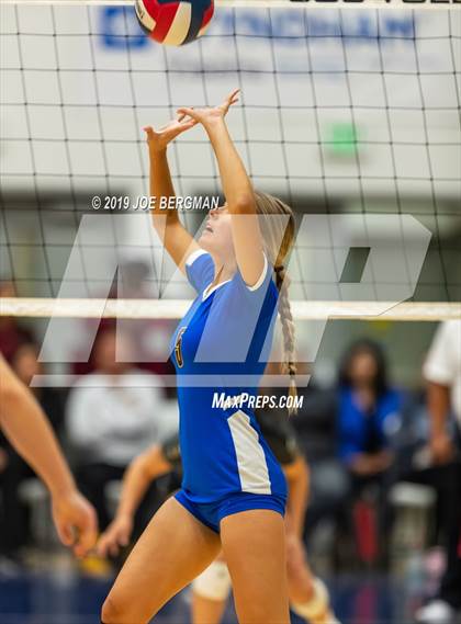 Thumbnail 3 in Bakersfield Christian vs. Stockdale (CIF-CS D2 Final) photogallery.