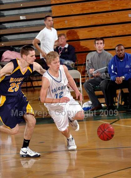 Thumbnail 3 in Catalina Foothills vs. Mission Prep (MaxPreps Holiday Classic) photogallery.