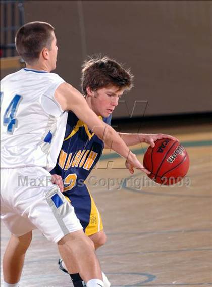 Thumbnail 2 in Catalina Foothills vs. Mission Prep (MaxPreps Holiday Classic) photogallery.