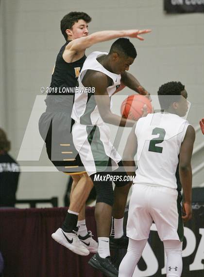 Thumbnail 3 in McQuaid Jesuit vs. Rice Memorial (Spalding Hoophall Classic) photogallery.