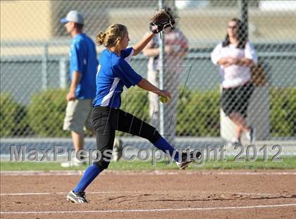 Thumbnail 2 in El Dorado @ Vista del Lago photogallery.