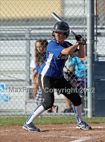Thumbnail 1 in El Dorado @ Vista del Lago photogallery.