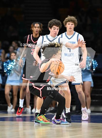 Thumbnail 2 in Rangeview @ Ralston Valley (CHSAA 6A Final Four) photogallery.