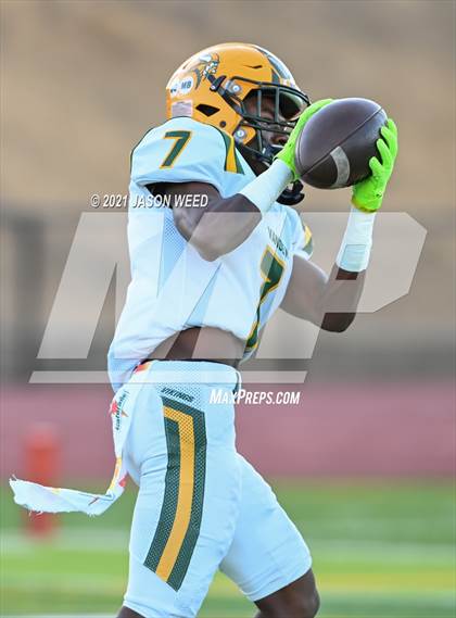 Thumbnail 3 in Vanden @ Foothill photogallery.