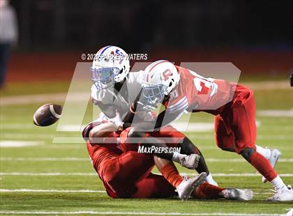 Thumbnail 2 in John Curtis Christian @ Archbishop Rummel photogallery.