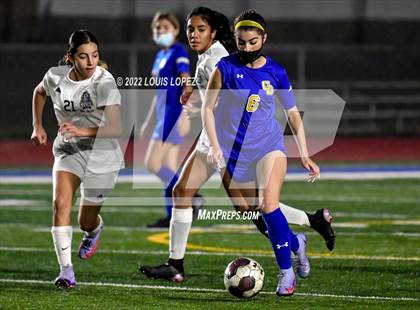 Thumbnail 2 in Covina @ Charter Oak photogallery.