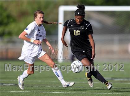 Thumbnail 2 in Rock Canyon vs. Cherry Creek (CHSAA Semifinal Playoff) photogallery.