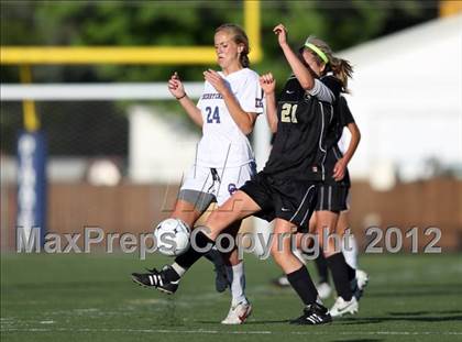 Thumbnail 2 in Rock Canyon vs. Cherry Creek (CHSAA Semifinal Playoff) photogallery.