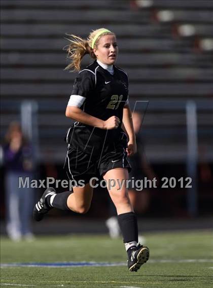 Thumbnail 3 in Rock Canyon vs. Cherry Creek (CHSAA Semifinal Playoff) photogallery.
