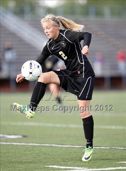Thumbnail 2 in Rock Canyon vs. Cherry Creek (CHSAA Semifinal Playoff) photogallery.