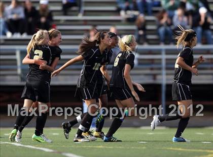 Thumbnail 2 in Rock Canyon vs. Cherry Creek (CHSAA Semifinal Playoff) photogallery.