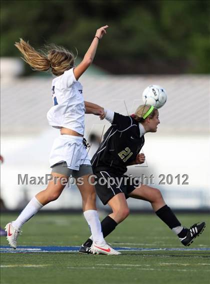 Thumbnail 2 in Rock Canyon vs. Cherry Creek (CHSAA Semifinal Playoff) photogallery.