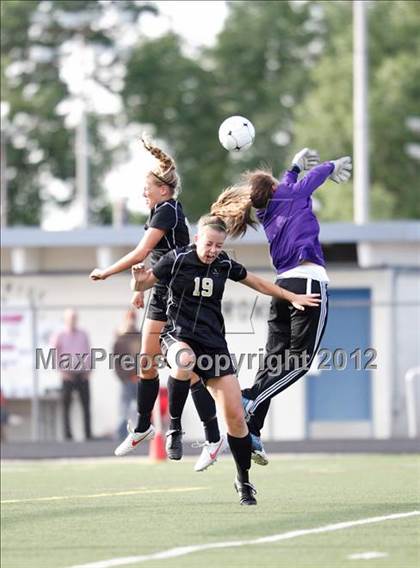 Thumbnail 2 in Rock Canyon vs. Cherry Creek (CHSAA Semifinal Playoff) photogallery.