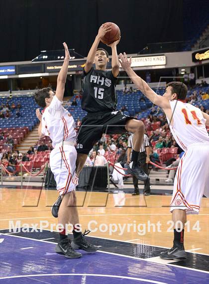Thumbnail 1 in Jesuit vs. Rodriguez (CIF SJS D1 Final) photogallery.