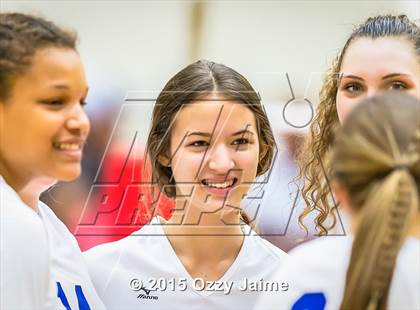 Thumbnail 2 in MacArthur vs Incarnate Word photogallery.