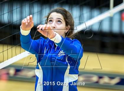 Thumbnail 3 in MacArthur vs Incarnate Word photogallery.