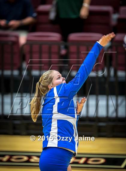 Thumbnail 1 in MacArthur vs Incarnate Word photogallery.