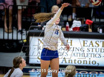 Thumbnail 2 in MacArthur vs Incarnate Word photogallery.