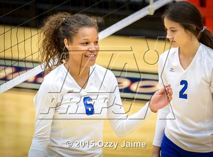 Thumbnail 3 in MacArthur vs Incarnate Word photogallery.