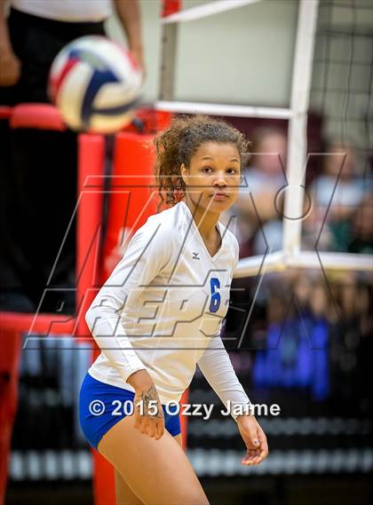 Thumbnail 2 in MacArthur vs Incarnate Word photogallery.