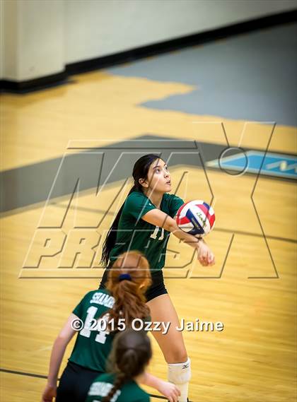 Thumbnail 3 in MacArthur vs Incarnate Word photogallery.