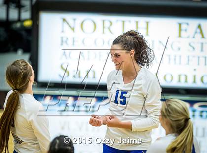 Thumbnail 1 in MacArthur vs Incarnate Word photogallery.