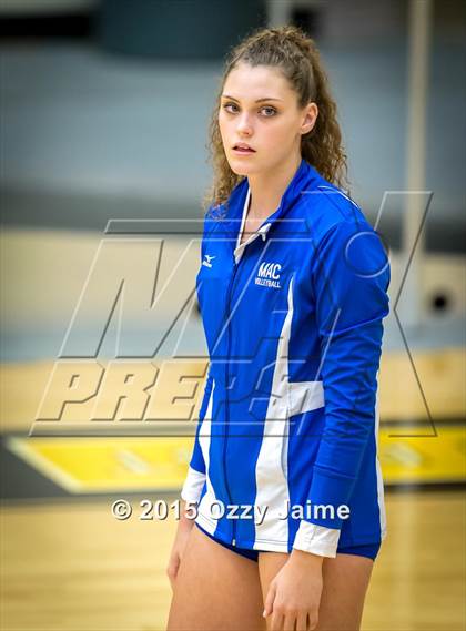 Thumbnail 1 in MacArthur vs Incarnate Word photogallery.