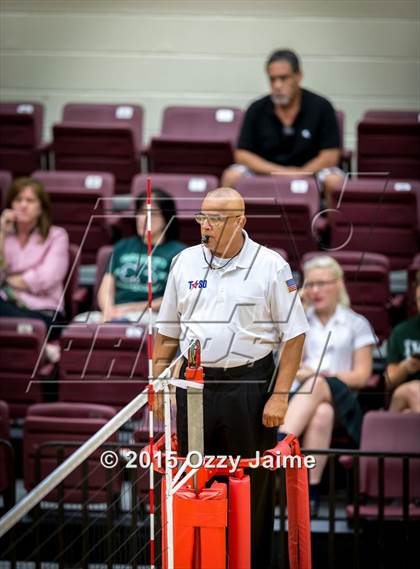 Thumbnail 3 in MacArthur vs Incarnate Word photogallery.