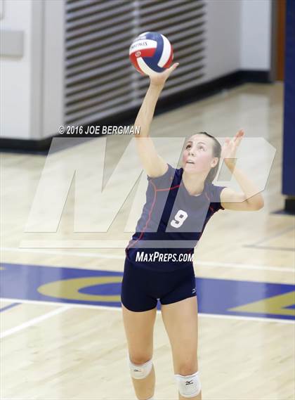 Thumbnail 1 in Liberty vs. Clovis West (CIF D1 Central Section Final) photogallery.