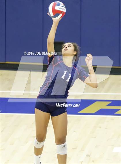 Thumbnail 1 in Liberty vs. Clovis West (CIF D1 Central Section Final) photogallery.