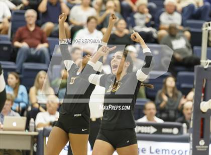 Thumbnail 1 in Liberty vs. Clovis West (CIF D1 Central Section Final) photogallery.