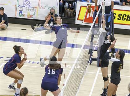 Thumbnail 1 in Liberty vs. Clovis West (CIF D1 Central Section Final) photogallery.