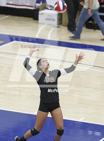 Thumbnail 1 in Liberty vs. Clovis West (CIF D1 Central Section Final) photogallery.