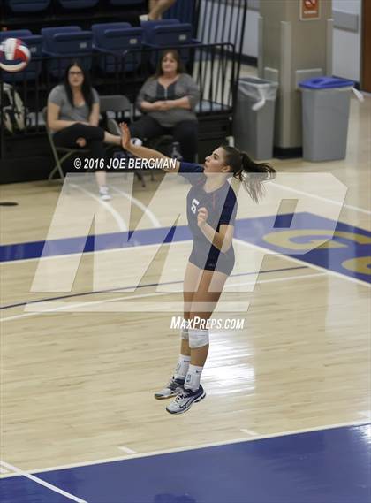Thumbnail 1 in Liberty vs. Clovis West (CIF D1 Central Section Final) photogallery.