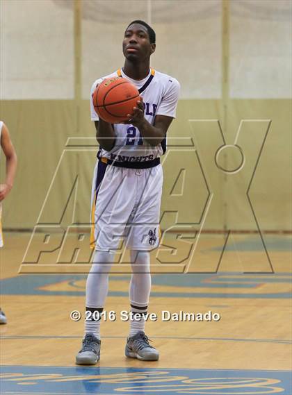 Thumbnail 3 in St. Augustine vs Archbishop Hannan (Country Day Freshman Tournament) photogallery.