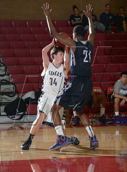 Thumbnail 3 in Nevada Union vs. Franklin (Common Good Classic) photogallery.