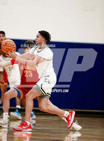 Thumbnail 2 in La Canada vs Oak Park (8th Annual West Valley Tip-Off Classic) photogallery.