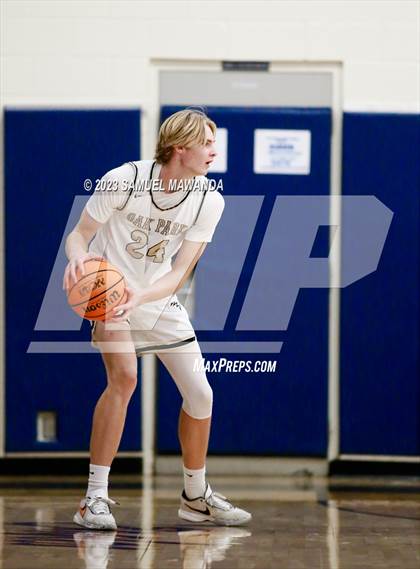 Thumbnail 3 in La Canada vs Oak Park (8th Annual West Valley Tip-Off Classic) photogallery.