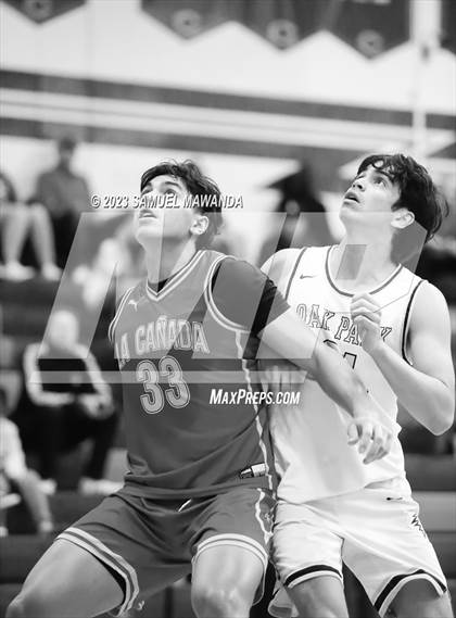 Thumbnail 3 in La Canada vs Oak Park (8th Annual West Valley Tip-Off Classic) photogallery.