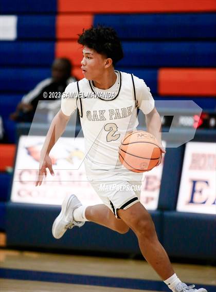 Thumbnail 1 in La Canada vs Oak Park (8th Annual West Valley Tip-Off Classic) photogallery.