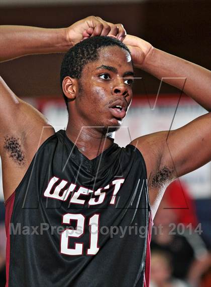 Thumbnail 3 in Cocke County vs Morristown-Hamblen West (TSSAA D2-AAA District Consolation) photogallery.