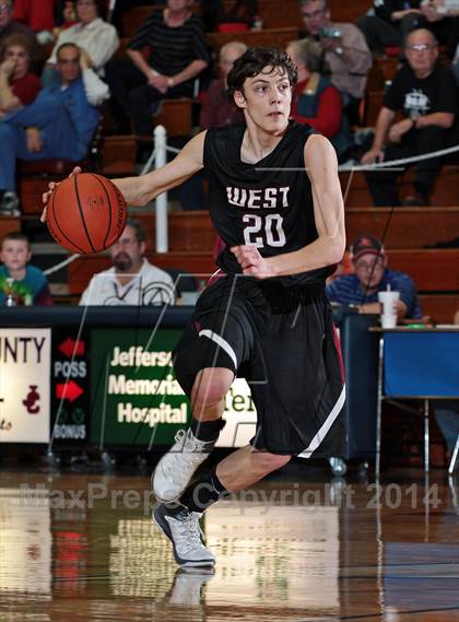 Thumbnail 2 in Cocke County vs Morristown-Hamblen West (TSSAA D2-AAA District Consolation) photogallery.