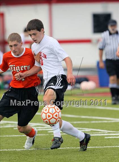 Thumbnail 1 in Sharon vs Franklin photogallery.