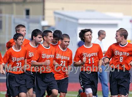 Thumbnail 3 in Sharon vs Franklin photogallery.