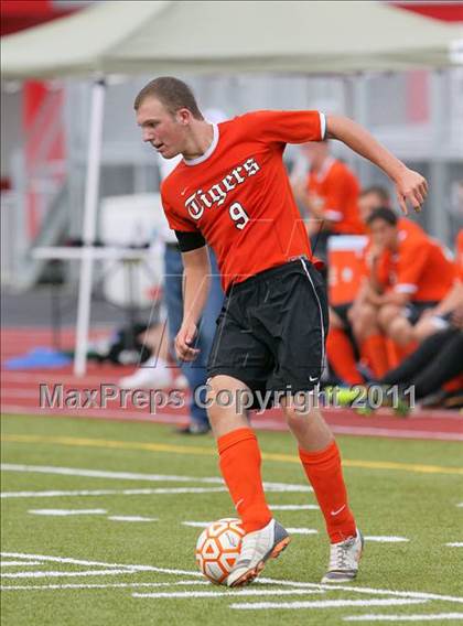 Thumbnail 2 in Sharon vs Franklin photogallery.