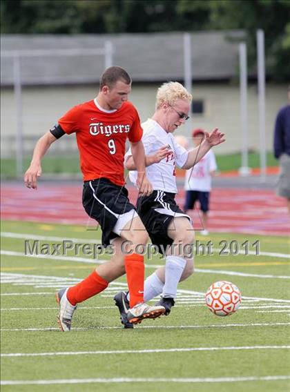 Thumbnail 1 in Sharon vs Franklin photogallery.