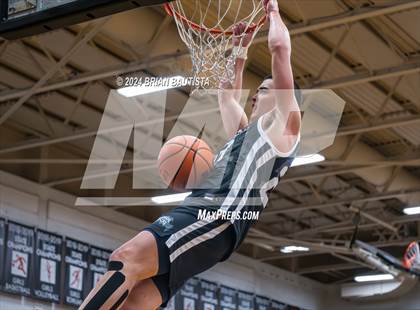 Thumbnail 3 in 'Iolani vs. Utah Prep (Iolani Classic) photogallery.