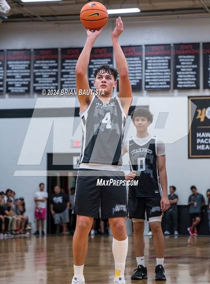 Thumbnail 2 in 'Iolani vs. Utah Prep (Iolani Classic) photogallery.